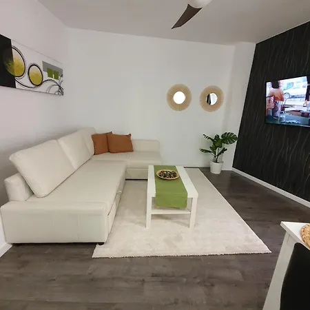 Apartment Tribuna Deluxe