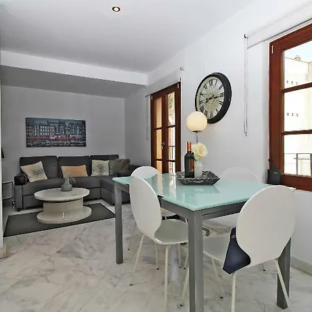 Tribuna Deluxe * Malaga