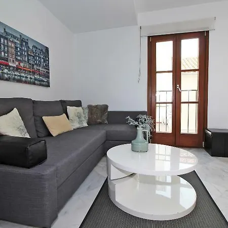 Apartment Tribuna Deluxe